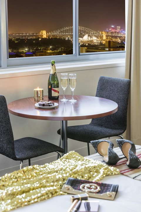 Macleay Hotel - QLD Tourism 17