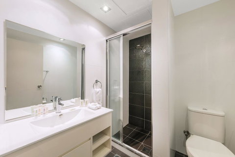 Macleay Hotel - QLD Tourism 13