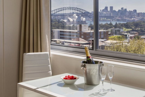 Macleay Hotel - QLD Tourism 18