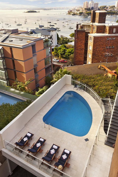 Macleay Hotel - QLD Tourism 24