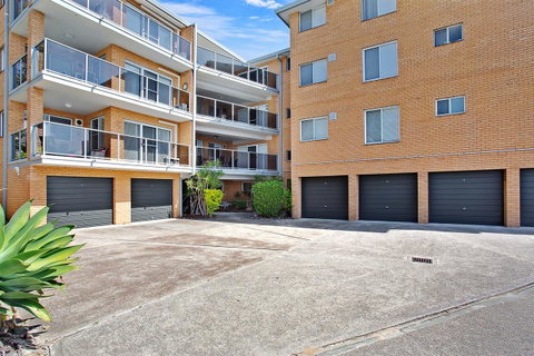 Victoria Parade, Kiah, Unit 10, 53 - QLD Tourism 12