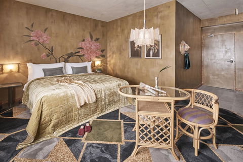 The Collectionist Newtown - Queensland Tourism 1