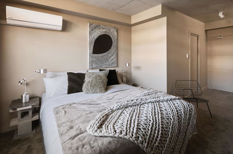 The Collectionist Newtown - Queensland Tourism 13