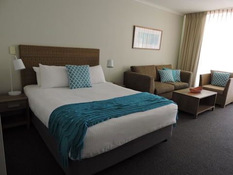 BASE Holidays - Ettalong Beach Premium Apartments - QLD Tourism 11