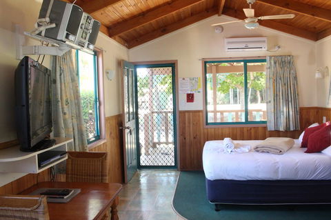Lani\'s Holiday Island - QLD Tourism 9