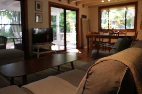 A Beach House At Byron - QLD Tourism 14