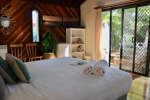 A Beach House At Byron - QLD Tourism 32