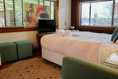 A Beach House At Byron - QLD Tourism 40