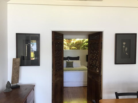 Swan Bay Hideaway - QLD Tourism 14