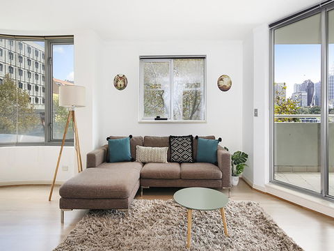 Lower Bridge And Sails - Executive 2BR Darlinghurst Apartment With Balcony And Rooftop Views - Queensland Tourism 4