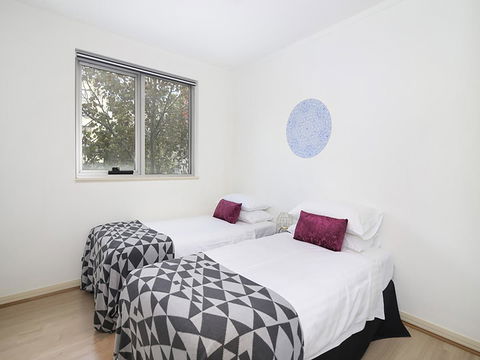 Lower Bridge And Sails - Executive 2BR Darlinghurst Apartment With Balcony And Rooftop Views - Queensland Tourism 8