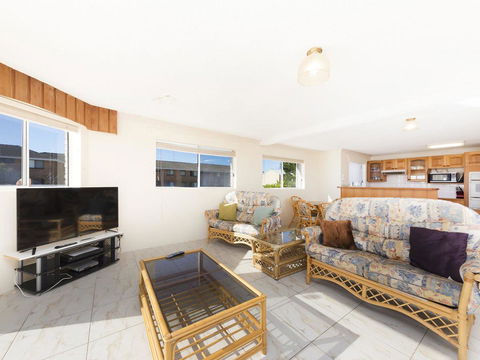 2 The Breckenridge - QLD Tourism 8
