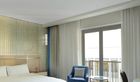 Radisson Blu Plaza Hotel Sydney - QLD Tourism 12