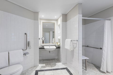 Radisson Blu Plaza Hotel Sydney - QLD Tourism 33