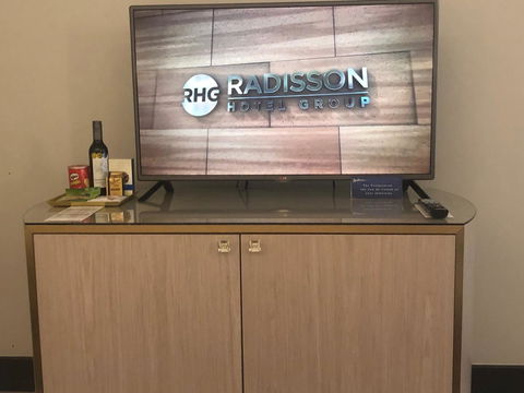 Radisson Blu Plaza Hotel Sydney - QLD Tourism 41