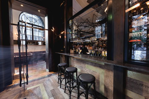 Radisson Blu Plaza Hotel Sydney - QLD Tourism 21