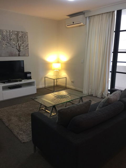 Wyndel Apartments - Apex North Sydney - QLD Tourism 18