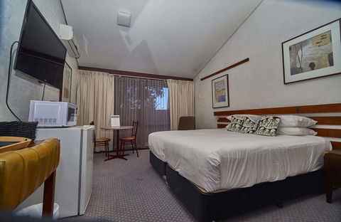 The Apple Inn - QLD Tourism 2