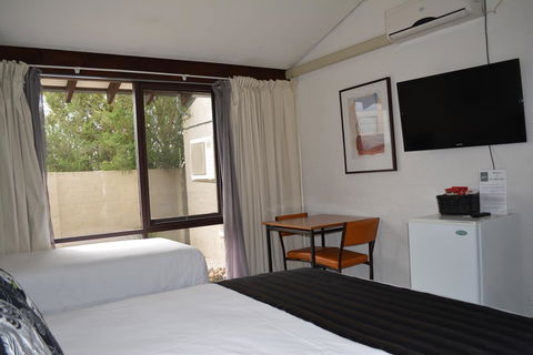 The Apple Inn - QLD Tourism 33