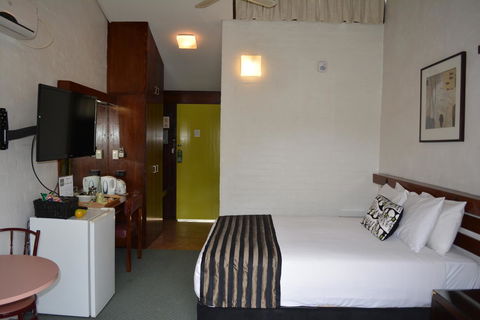 The Apple Inn - QLD Tourism 15