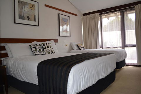 The Apple Inn - QLD Tourism 25