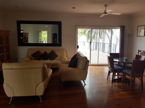 Squid\'s Ink Motel - QLD Tourism 12