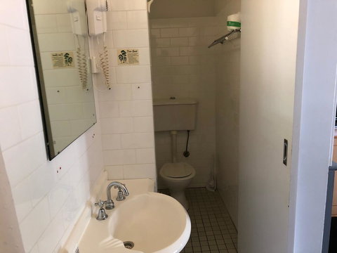 Squid\'s Ink Motel - QLD Tourism 27