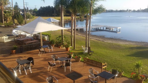 Squid\'s Ink Motel - QLD Tourism 1