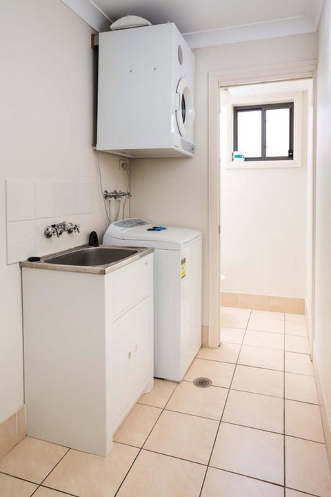 Bluegum Apartments Newcastle - QLD Tourism 13