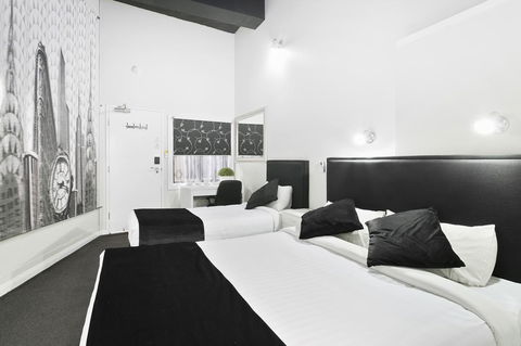 Airport Hotel Sydney - Queensland Tourism 17