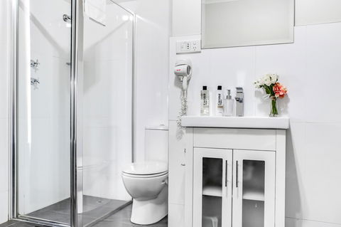 Airport Hotel Sydney - Queensland Tourism 10