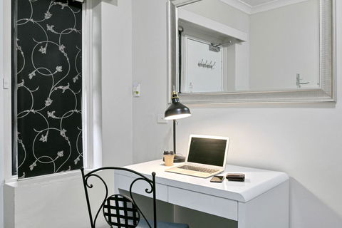 Airport Hotel Sydney - Queensland Tourism 3
