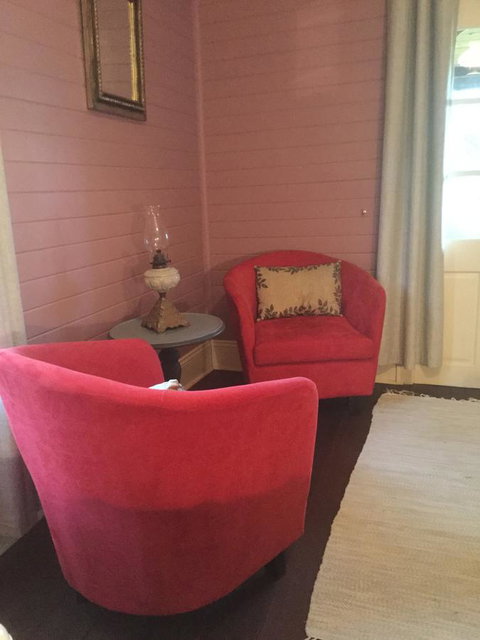 Arcadia - The Barn Cottage & Rosehill Cottage - Queensland Tourism 16