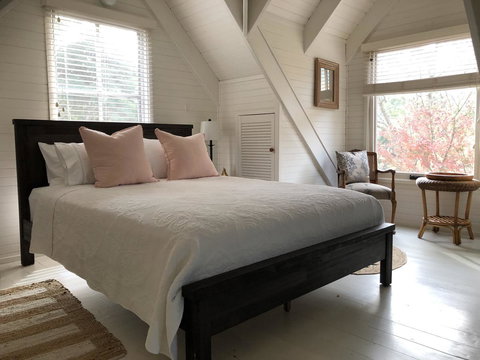 Arcadia - The Barn Cottage & Rosehill Cottage - Queensland Tourism 6