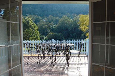 Cadair Cottages - Queensland Tourism 2