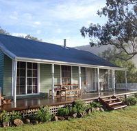 Cadair Cottages - Queensland Tourism