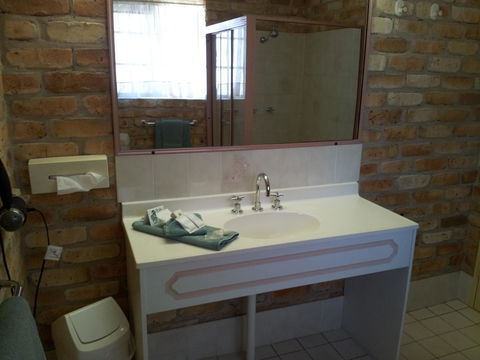 Mollymook Surfbeach Motel & Apartments - QLD Tourism 17