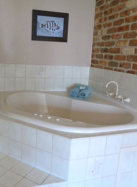 Mollymook Surfbeach Motel & Apartments - QLD Tourism 23