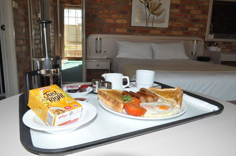 Mollymook Surfbeach Motel & Apartments - QLD Tourism 2