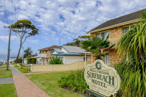 Mollymook Surfbeach Motel & Apartments - QLD Tourism 18