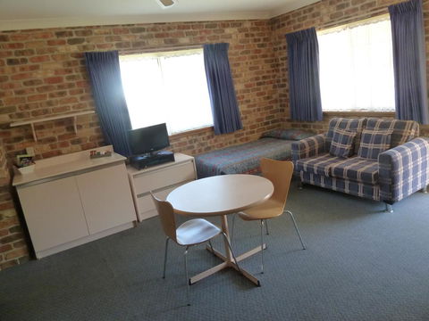Mollymook Surfbeach Motel & Apartments - QLD Tourism 25