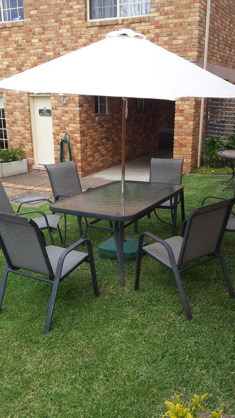 Mollymook Surfbeach Motel & Apartments - QLD Tourism 11