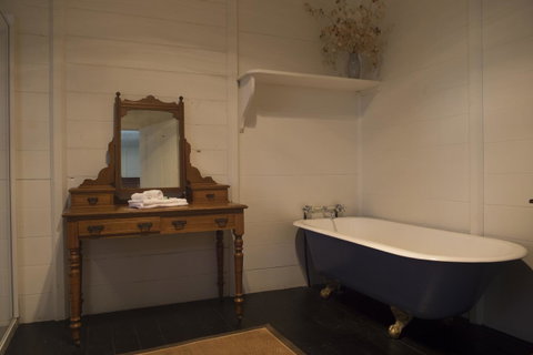 Hillview Heritage Hotel - QLD Tourism 15