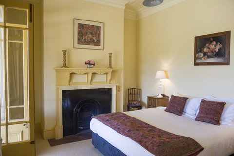 Hillview Heritage Hotel - QLD Tourism 34