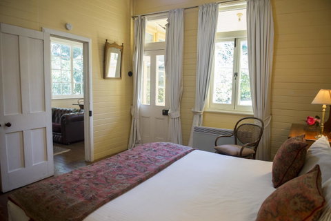 Hillview Heritage Hotel - QLD Tourism 6