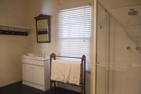 Hillview Heritage Hotel - QLD Tourism 16