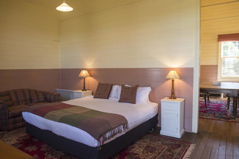 Hillview Heritage Hotel - QLD Tourism 43