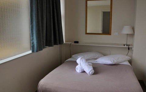 Accommodation Sydney - Hyde Park Plaza 38 College St Sydney - Queensland Tourism 13