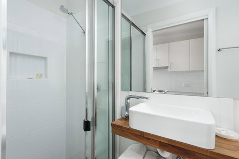 125 Milton - QLD Tourism 5