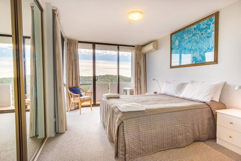 Pacific Towers Beach Resort - QLD Tourism 37